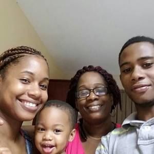 Meet your Posher, Denise